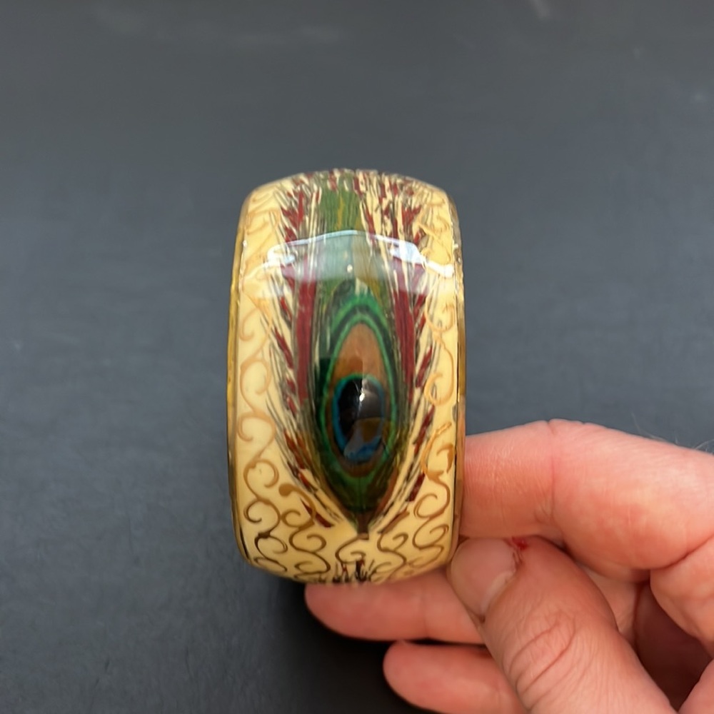 Vintage Gold and Cream Enamel Bangle Bracelet, Peacock Feather, Boho, Retro - Picture 5 of 9
